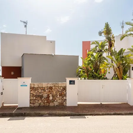 Villa Calan Bosch Emily *
